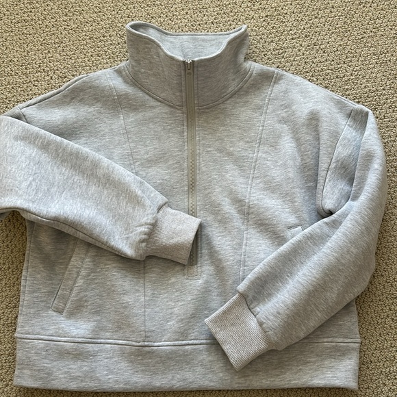 Amazon grey sweatshirt - Picture 2 of 4